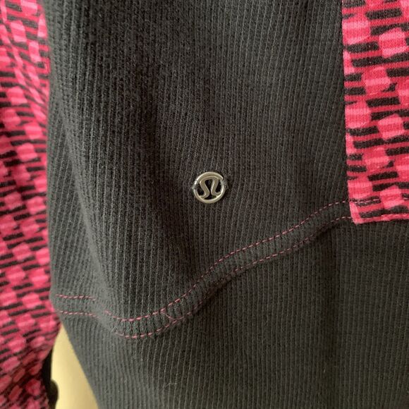 Lululemon Athletic Jacket Sz 6 Pink Black High Neck Full Zip Stretch Pockets B4 - Picture 5 of 5